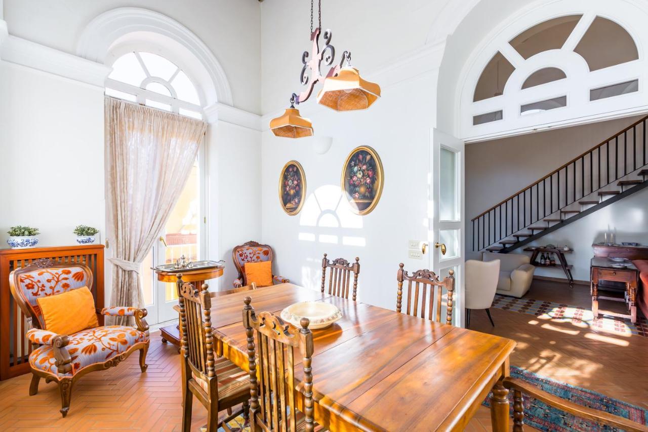 Residenza Capano Charming House By Napoliapartments Екстер'єр фото