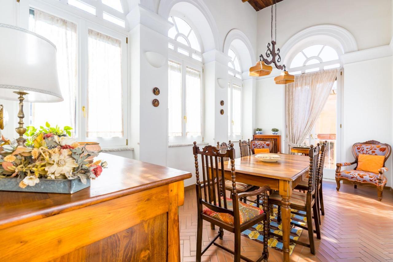 Residenza Capano Charming House By Napoliapartments Екстер'єр фото