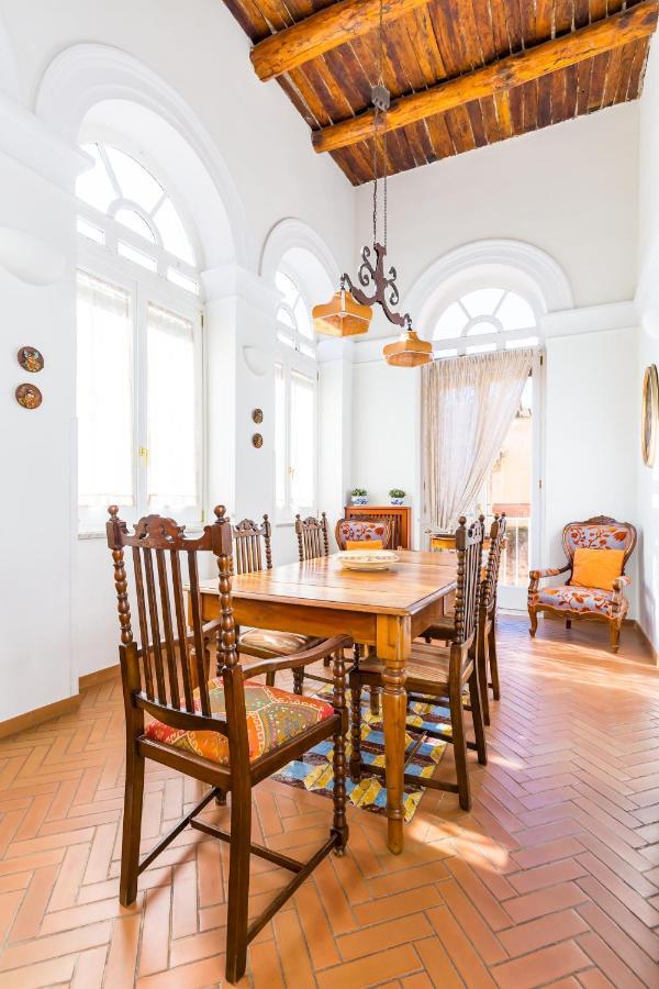 Residenza Capano Charming House By Napoliapartments Екстер'єр фото