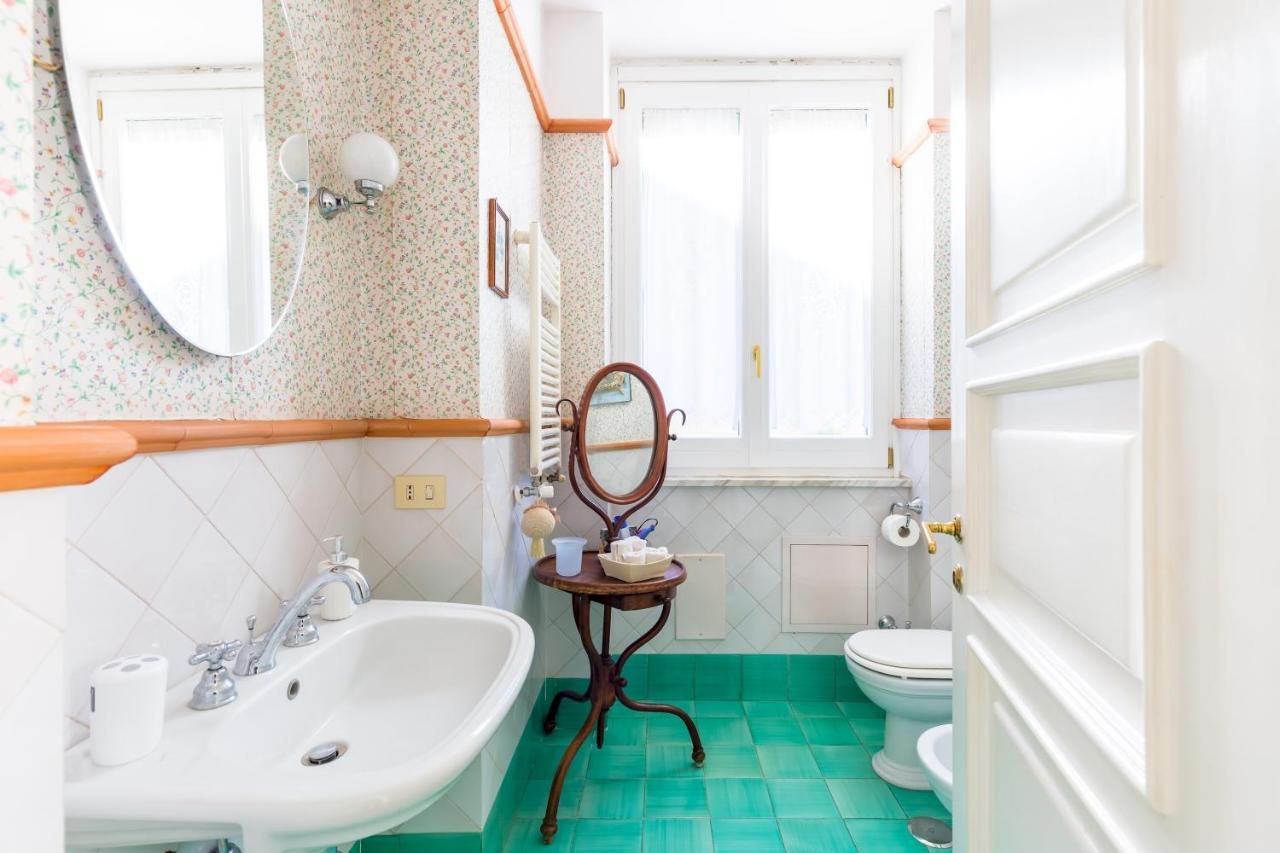 Residenza Capano Charming House By Napoliapartments Екстер'єр фото