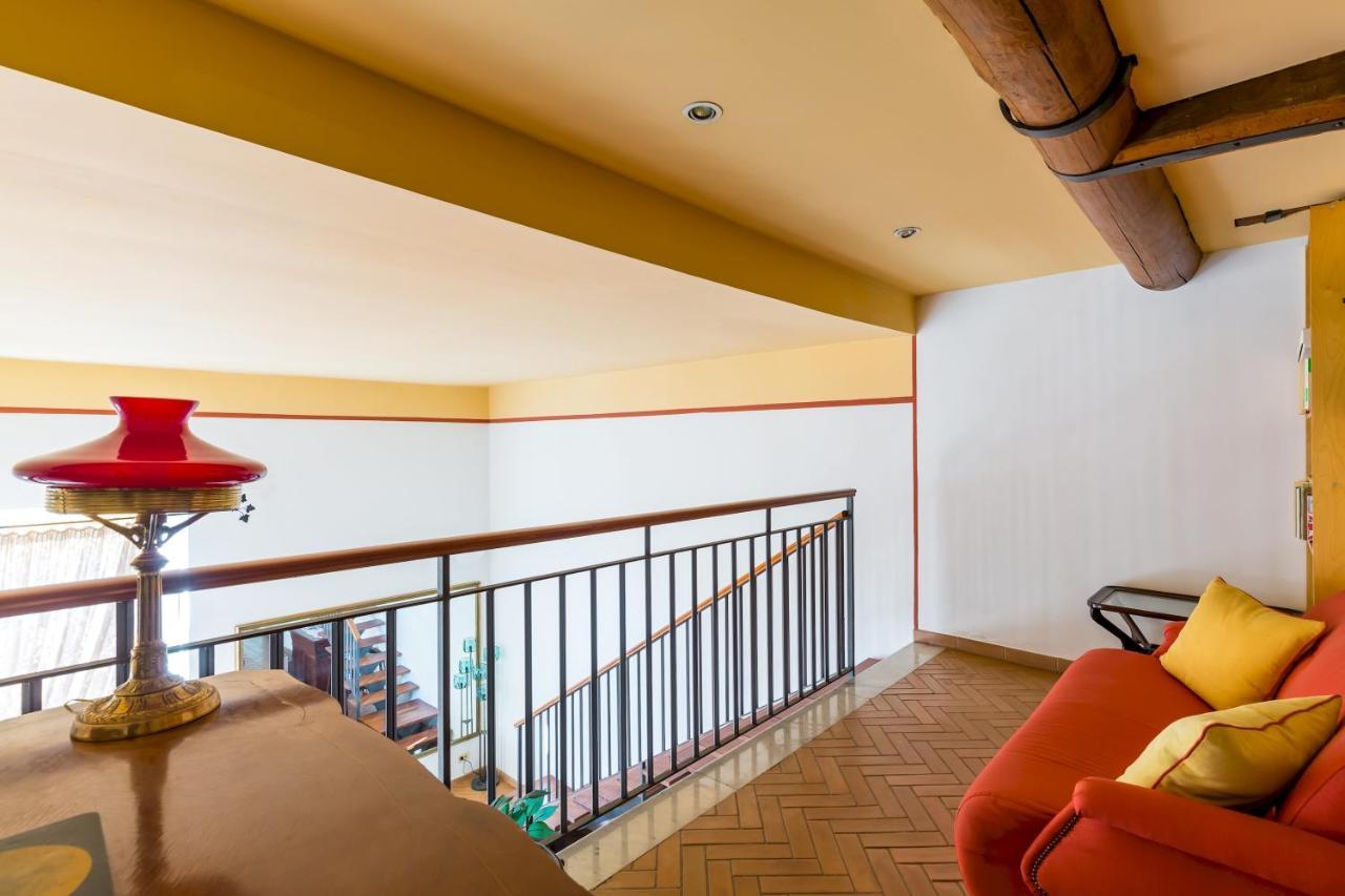 Residenza Capano Charming House By Napoliapartments Екстер'єр фото