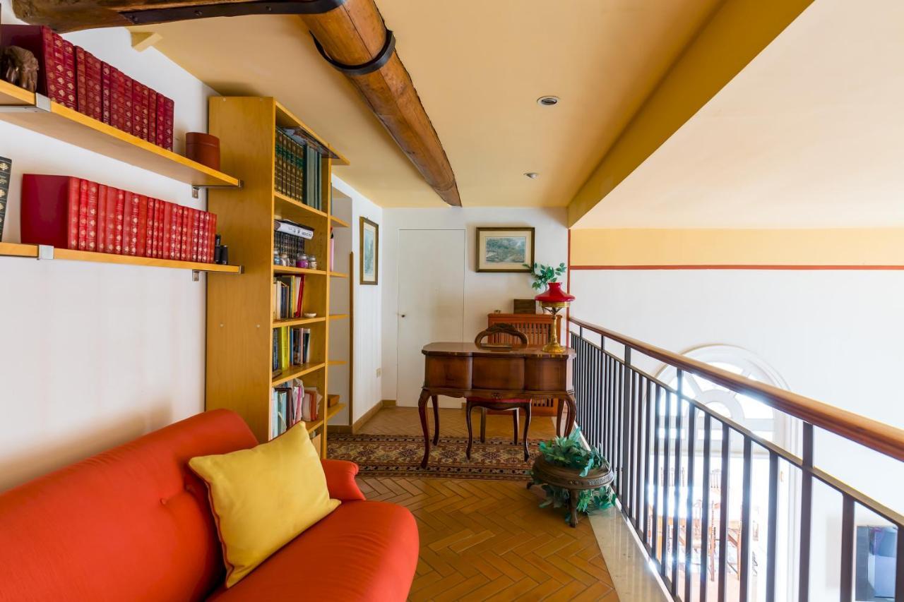 Residenza Capano Charming House By Napoliapartments Екстер'єр фото